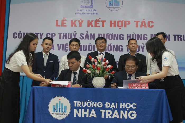 Viện Nuôi trồng thủy sản: ký kết hợp tác Công ty Cổ phần thủy sản Dương Hùng Miền Trung, tiếp đón và làm việc với Đoàn công tác của Indonesia