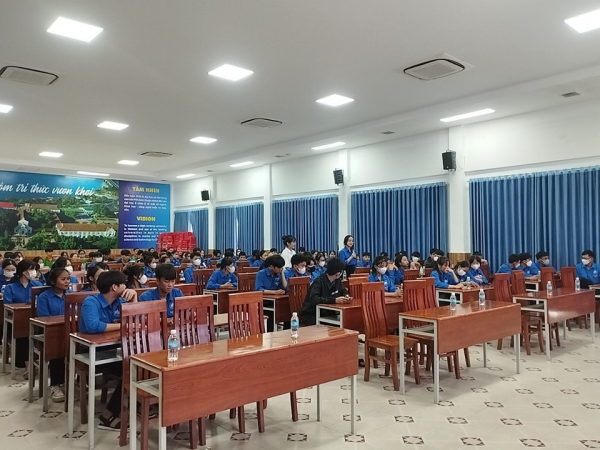 Trường Đại học Nha Trang, Viện Nuôi Trồng Thủy Sản đã tổ chức thành công chương trình "Giao lưu giữa BCH Đoàn Viện và Tân sinh viên Khóa 65"