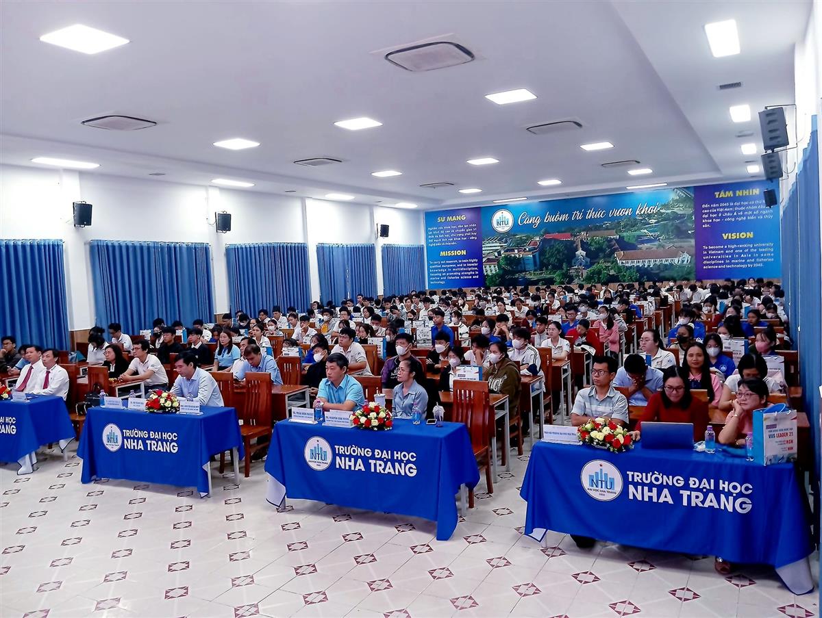 Viện Nuôi trồng Thủy sản phối hợp với Tập Đoàn Việt Úc tổ chức chương trình Hướng nghiệp và sinh hoạt học thuật cho sinh viên (03/12/2023)
