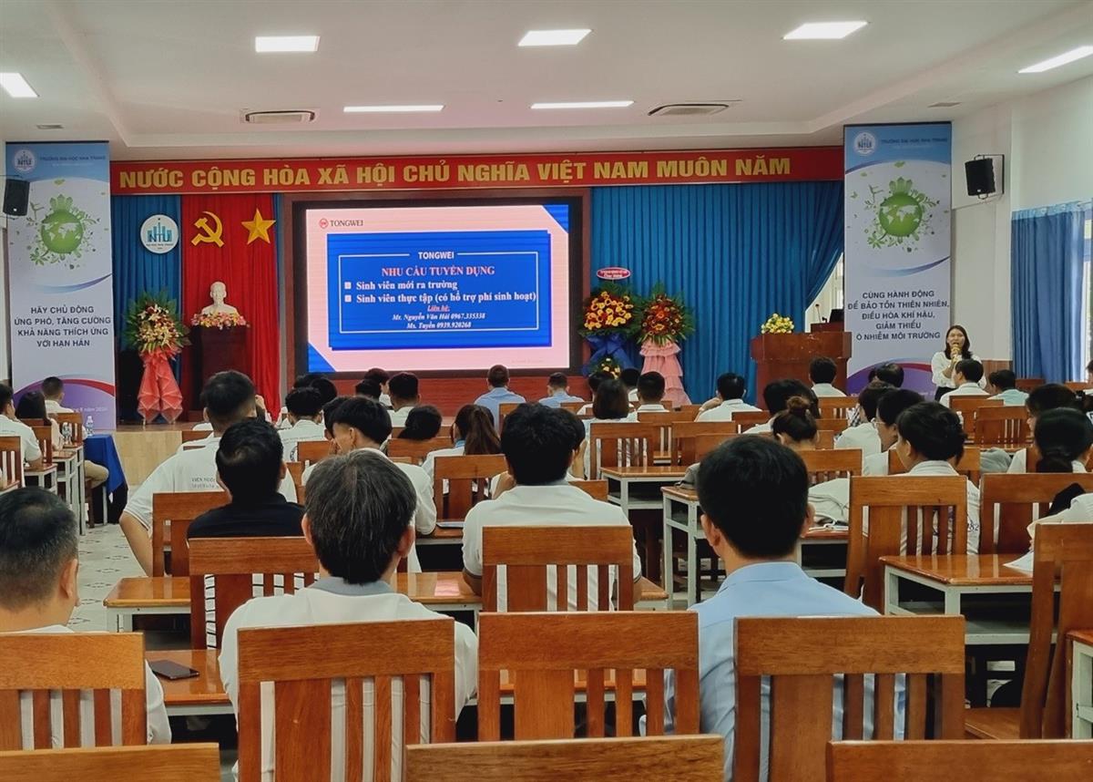 07 Doanh nghiệp tham gia phỏng vấn tuyển dụng tại Trường Đại học Nha Trang trong Ngày hội Tuyển dụng việc làm ngành Nuôi trồng Thủy sản năm 2024 (12/6/2024)
